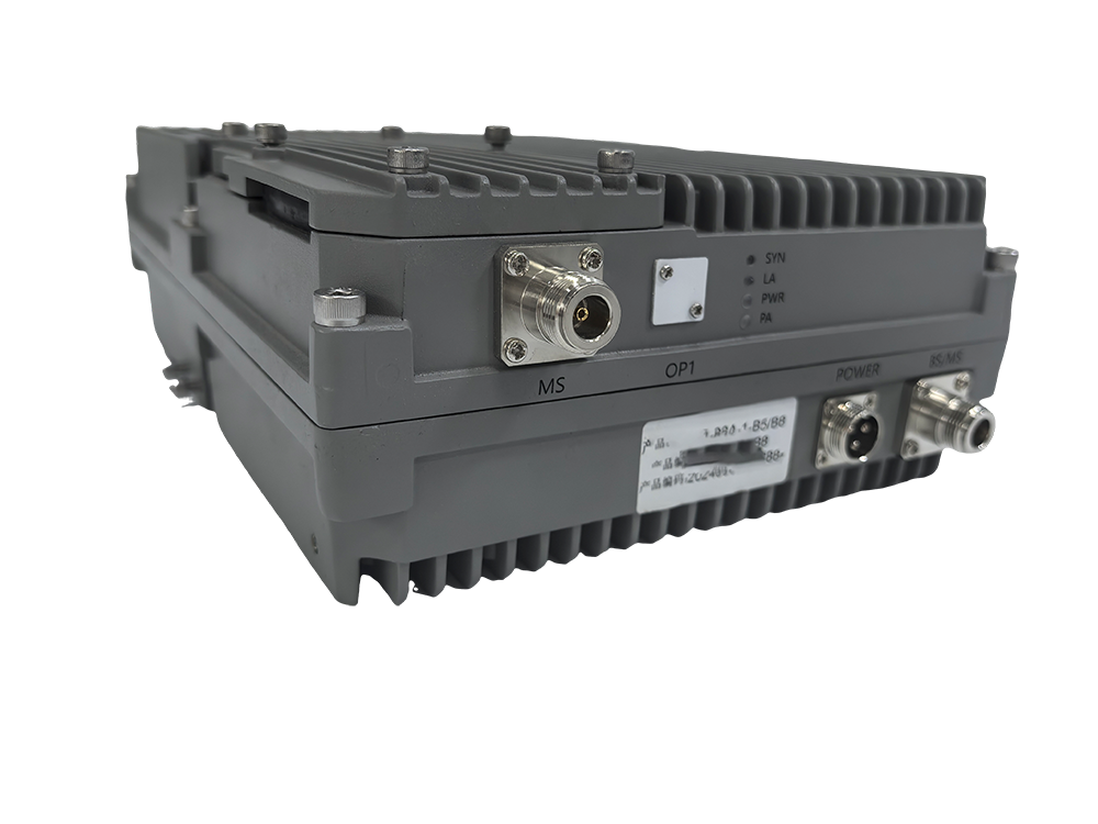  松潘三频手机信号接收器2000㎡